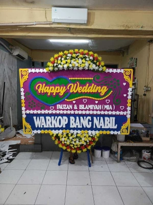 Papan Bunga di Jalan Panjang Kebon Jeruk